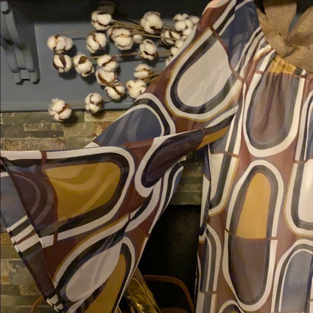 Dress - Picture 3 of 4